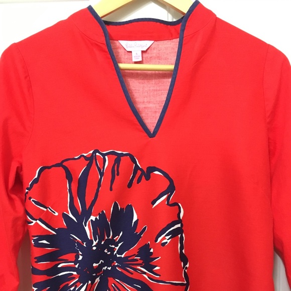 Lilly Pulitzer Tops - Lilly Pulitzer tunic Size Small